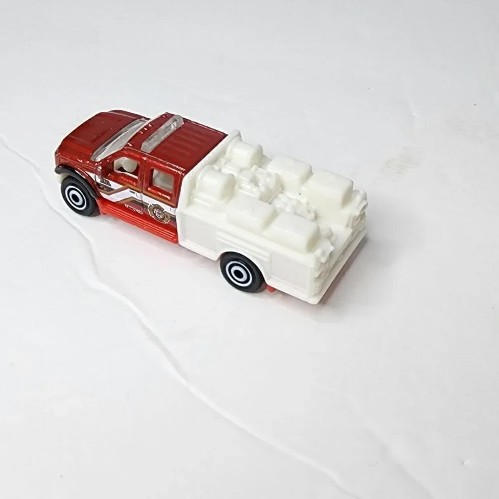 MATCHBOX THAILAND 2010 PRODUCTION FORD F550 SUPER DUTY TOY CAR   COLLECTABLES